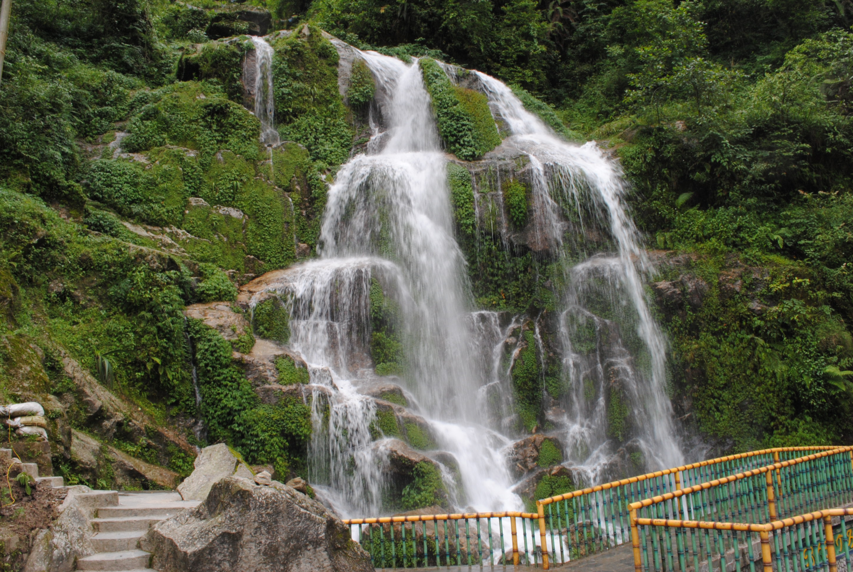 Banjakhri Fall